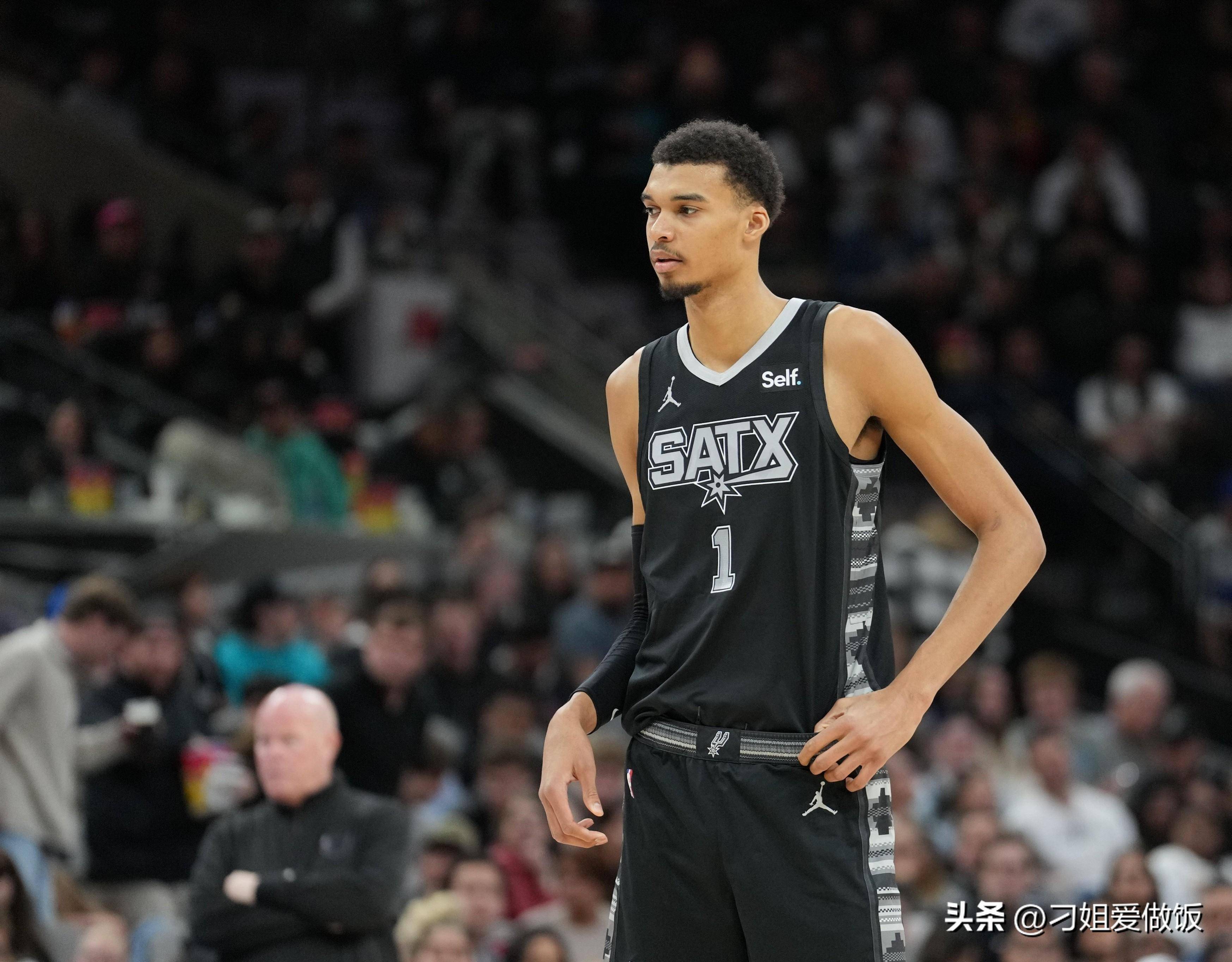 里程碑！保罗成历史唯一20000分12000助6000板球员