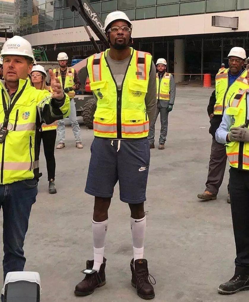 格罗索：停止与2006年国家队比较，年轻球员要重建意大利足球